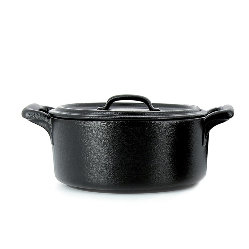 https://revol1768-2.images-static.com/int/41106-thickbox_default/oval-cocotte-with-lid-45cl-belle-cuisine.jpg